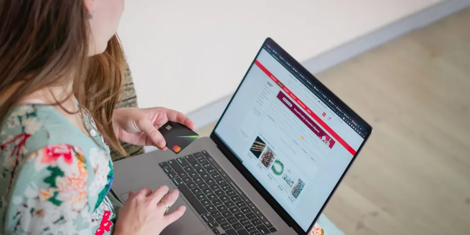 High-speed headless ecommerce storefront with lightning-fast catalog search and mobile checkout